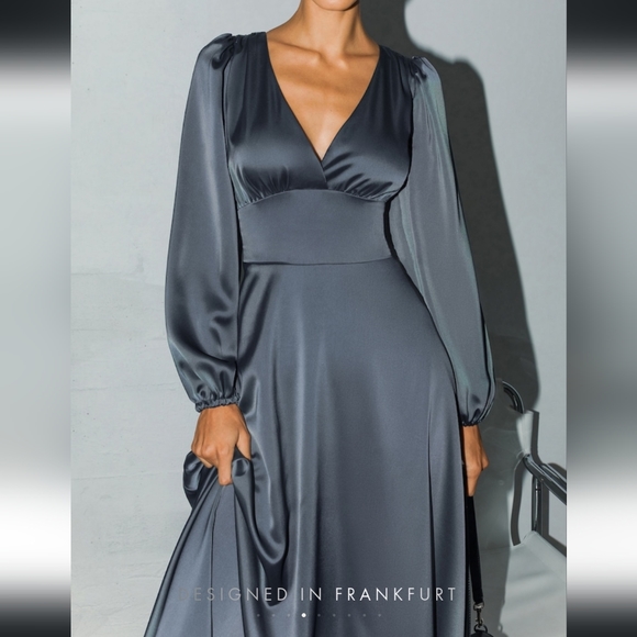 LICHI Flared long-sleeve midi dress | size XS - Picture 5 of 8